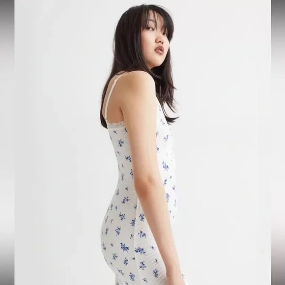 NWOT H&M Ribbed Dress - Picture 4 of 10